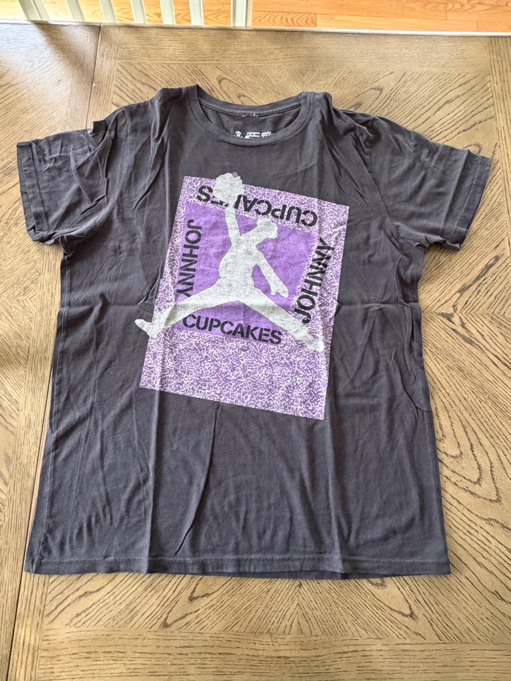 RARE - Men’s Johnny Cupcakes “Air Johnny” Tee